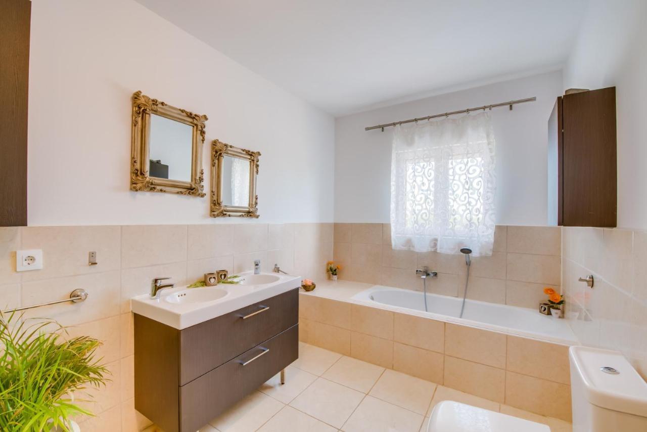 Ideal Property Mallorca - Villa Del Nord Sa Pobla Dış mekan fotoğraf